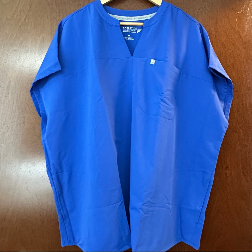 Fabletics Evolve Scrub Top~ Feel‎ good performance Size 3XL Royal Blue